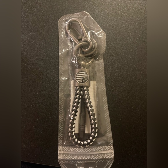 American US Flag Car Keychain, Fob Key Chain Leather Braided Bracelet - Picture 7 of 7